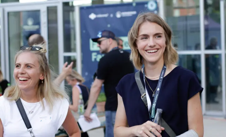 Foto Lena Gotzler und Verena Ambros