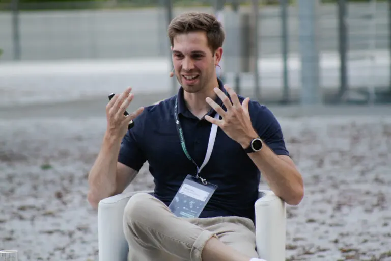 Speakerfoto Brian Takacs