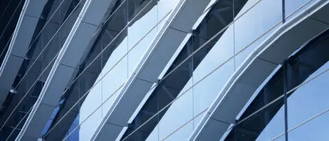 Glassfassade einer Aufsichtsbehörde: Eigenkapitalkosten im Pricing von Krediten nach 7. MaRisk-Novelle